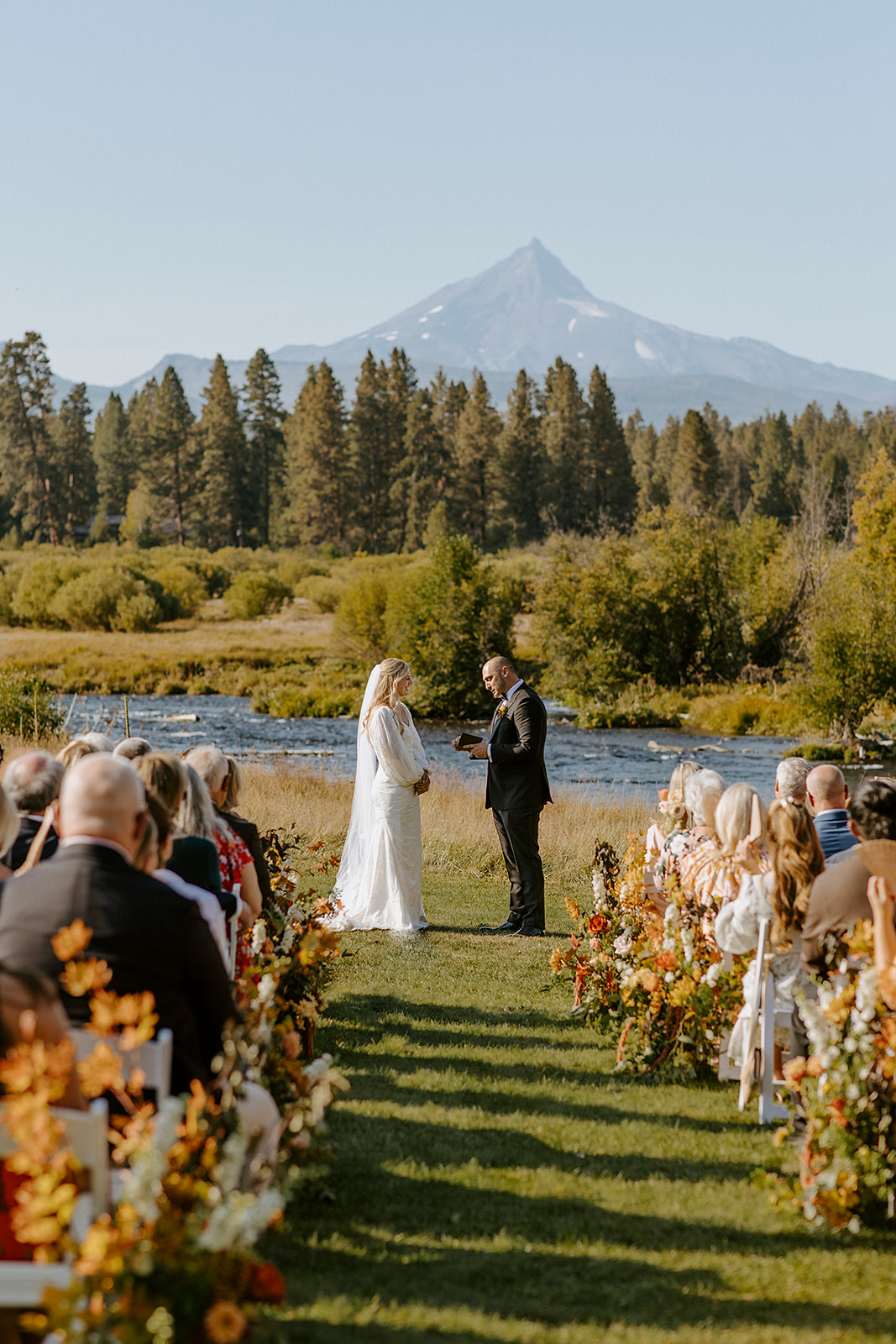 Oregon Fall Wedding