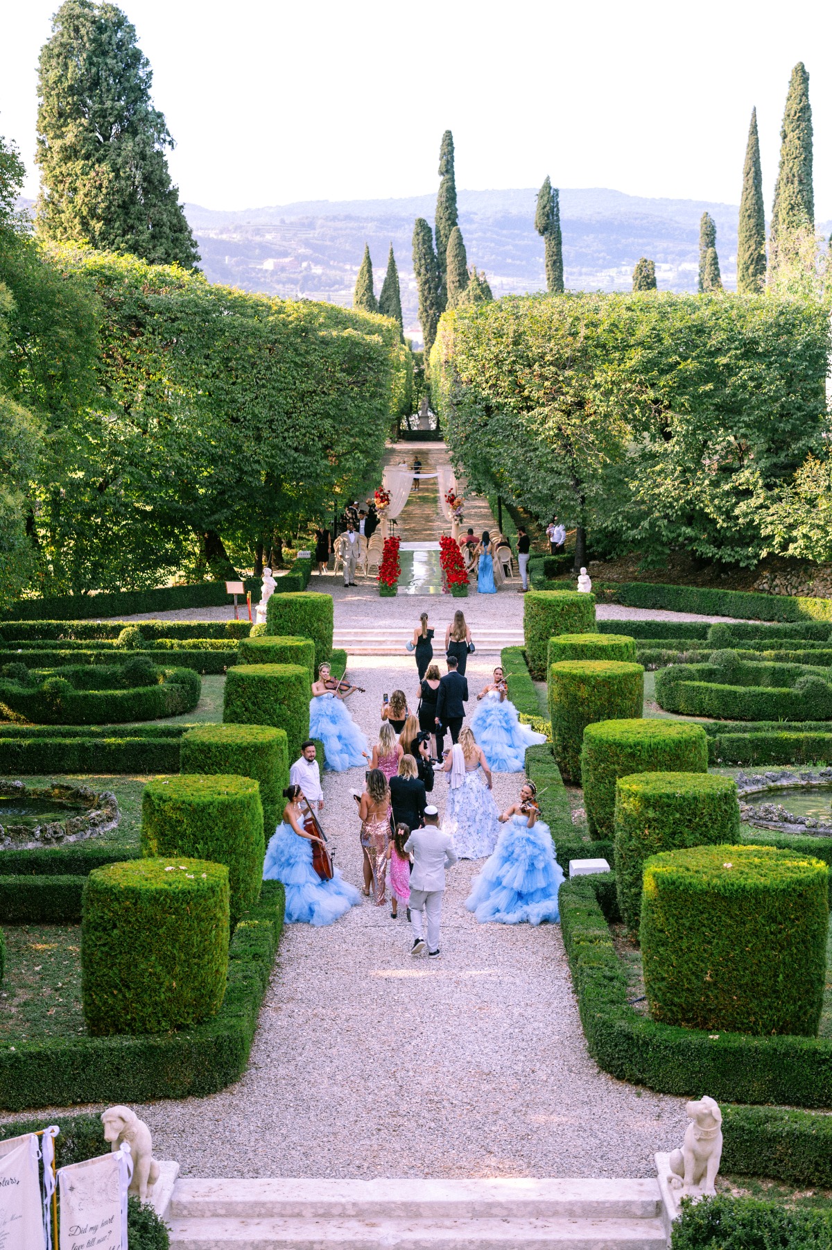 live music at garden wedding