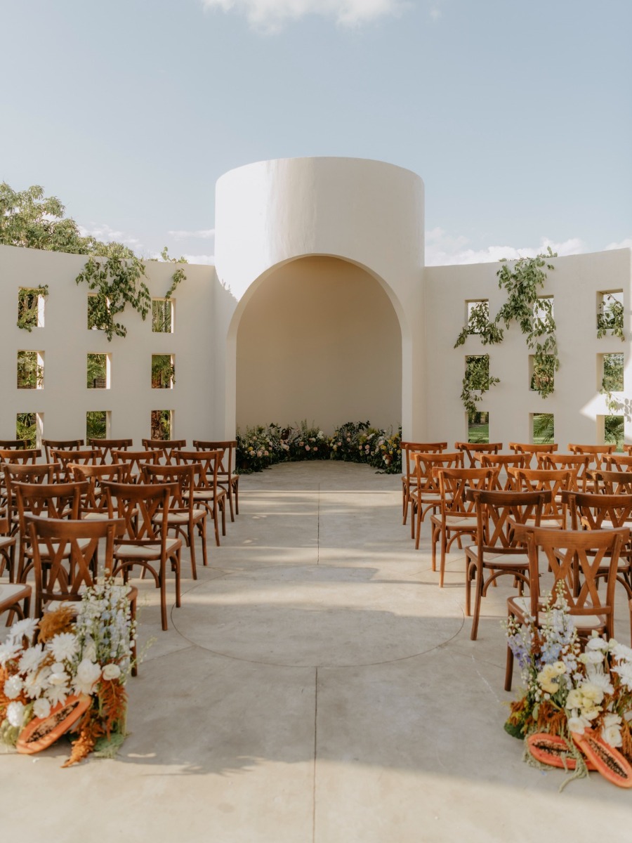 Minimalist destination wedding in los cabos with tons of local flair