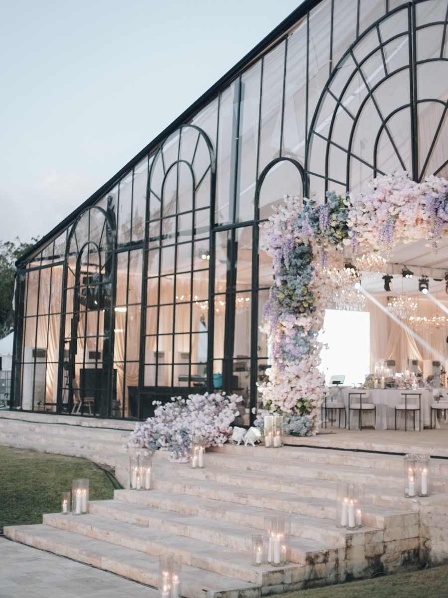 This couple had a glass venue built for their luxury wedding in bali