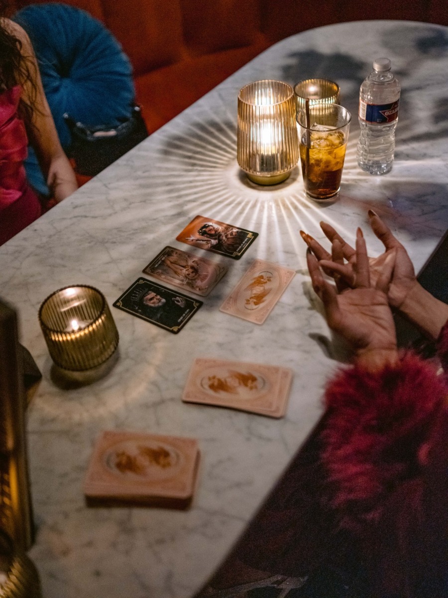 Roaring 20s-inspired wedding in NOLA with tarot card readings