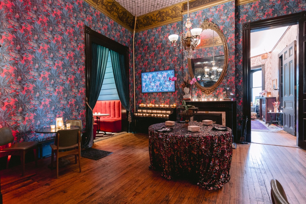 new orleans wedding venue with cool wallpaper