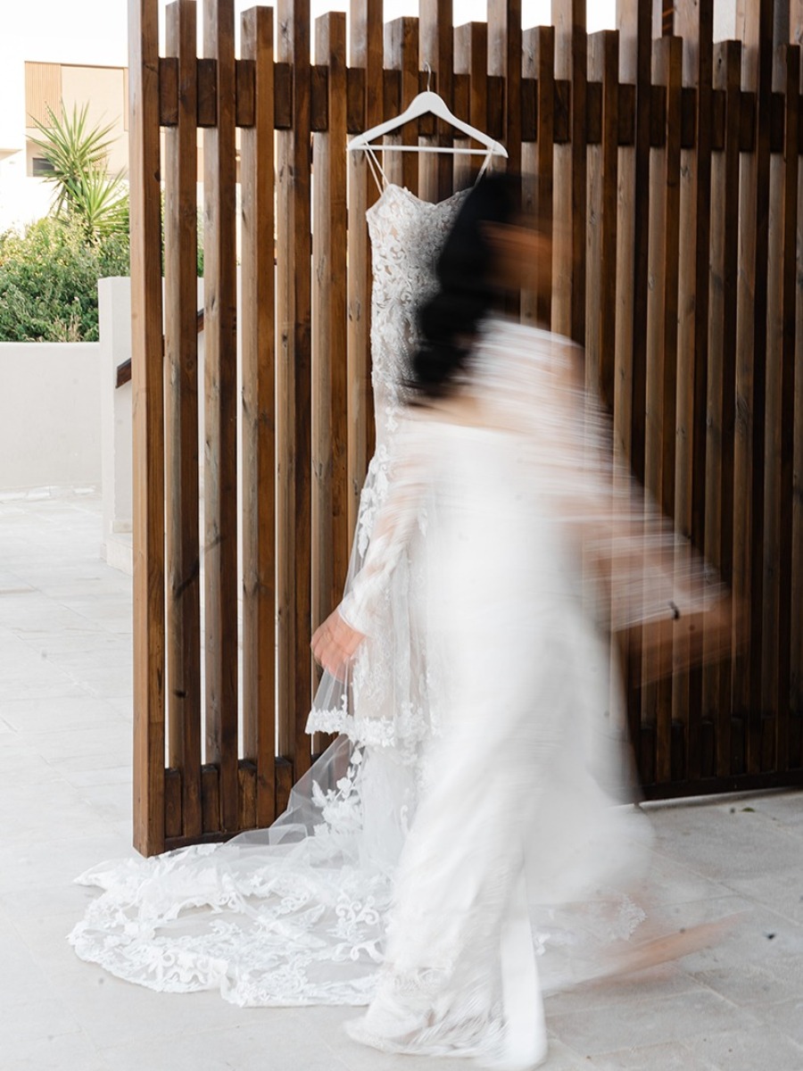 Ancient greece meets minimalism in this chic destination wedding